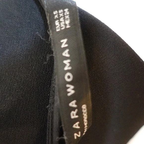 Zara Black Long Sleeve Crepe Shift Dress with Keyhole Back - Picture 7 of 12